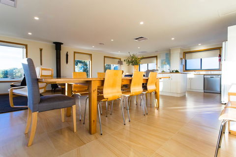 Southern Ocean Lookout - Accommodation in Brisbane 8