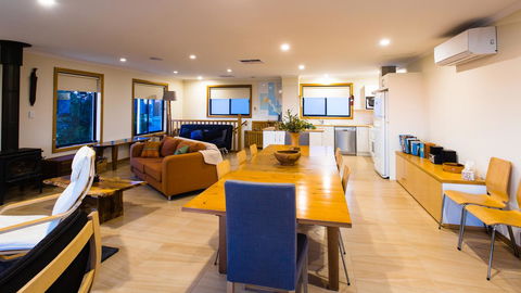 Southern Ocean Lookout - Accommodation in Brisbane 9