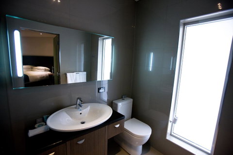 The Commodore - Accommodation in Brisbane 13