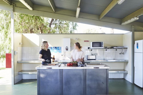 NRMA Victor Harbor Beachfront Holiday Park - Accommodation in Brisbane 25