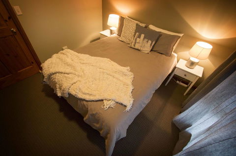 Limestone Ridge - Accommodation in Brisbane 11
