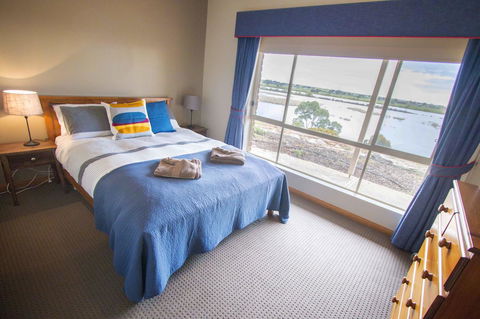 Limestone Ridge - Accommodation in Brisbane 10