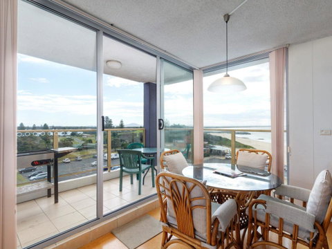 Ebbtide 25 - Accommodation in Brisbane 10