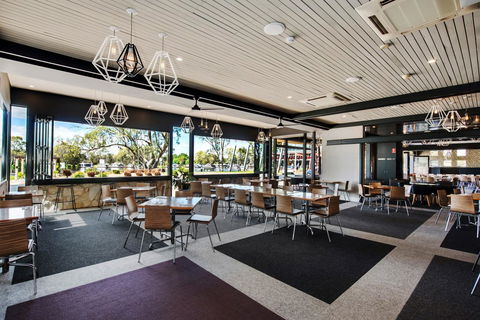 Berri Hotel - Accommodation in Brisbane 13