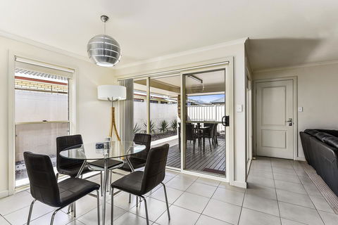 City Fringe Apartment - Accommodation in Brisbane 6