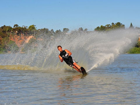 Echo Holiday Parks - Renmark - Accommodation in Brisbane 6