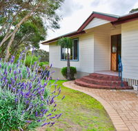 Annie's Balquhidder Cottage - Accommodation in Brisbane