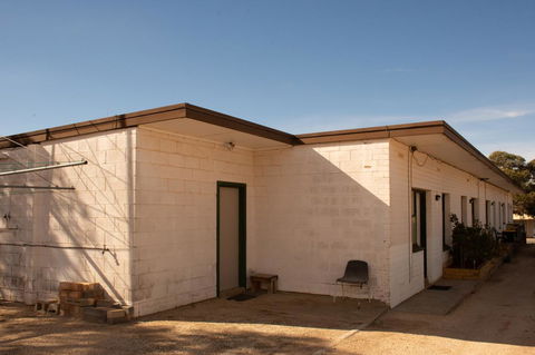 Kimba Units - Accommodation in Brisbane 18
