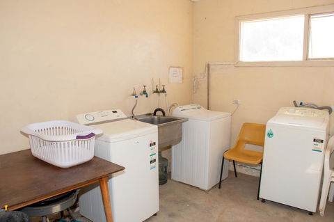 Kimba Units - Accommodation in Brisbane 1
