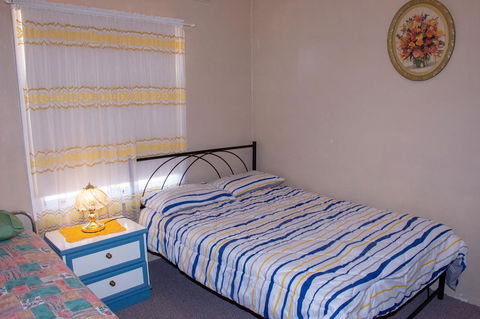 Kimba Units - Accommodation in Brisbane 14