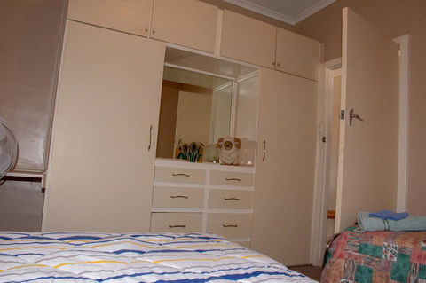 Kimba Units - Accommodation in Brisbane 12