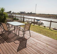 Waterfront on Jefferson at Wellington Marina SA - Accommodation in Brisbane