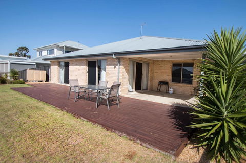 Waterfront On Jefferson, At Wellington Marina, SA - Accommodation in Brisbane 20