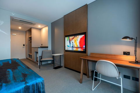 The Adnate Perth - Art Series - Accommodation in Brisbane 12