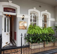 Stunning Terrace in Centennial Park - Accommodation in Brisbane