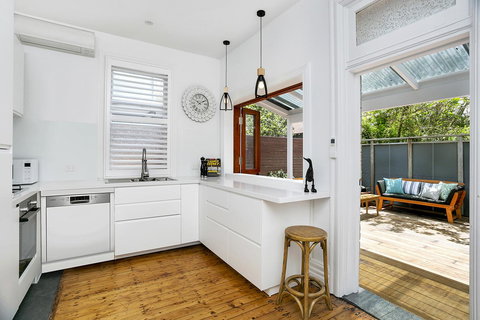 Soho Style In Manly - DARL9 - Accommodation in Brisbane 4