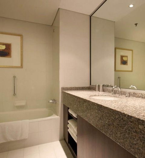 Residence On Langley Park - Accommodation in Brisbane 4