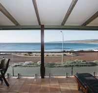 Canal Rocks Beachfront Apartments - Accommodation in Brisbane