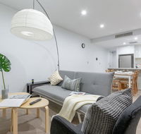 Inner City Stylish apt Walk to Green Square - Accommodation in Brisbane