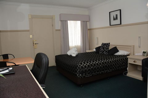 Ben Chifley Motor Inn - Accommodation in Brisbane 15