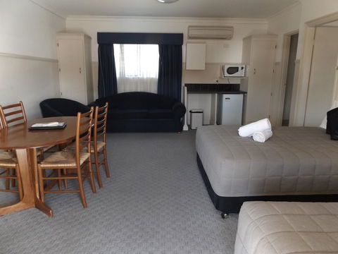 Ben Chifley Motor Inn - Accommodation in Brisbane 24