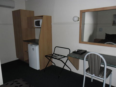 Ben Chifley Motor Inn - Accommodation in Brisbane 33