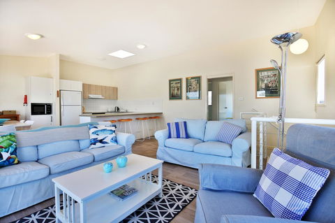 The Cove At Culburra - Direct Access To Beach - Accommodation in Brisbane 5