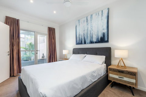 Kensington Self-Contained Modern House (89BROM) - Accommodation in Brisbane 4