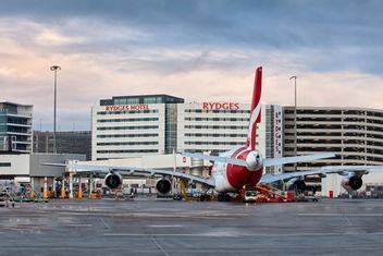 Rydges Sydney Airport Hotel with Accommodation in Brisbane