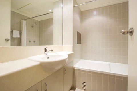 Lantern 1 Bedroom Balcony With Panoramic View - Accommodation in Brisbane 26