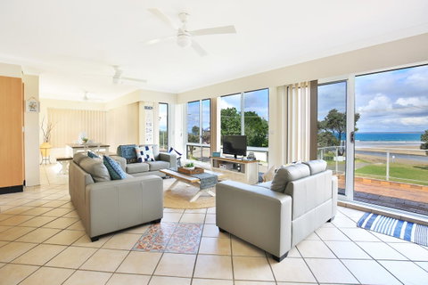 The Rotunda, Gerroa - Accommodation in Brisbane 3