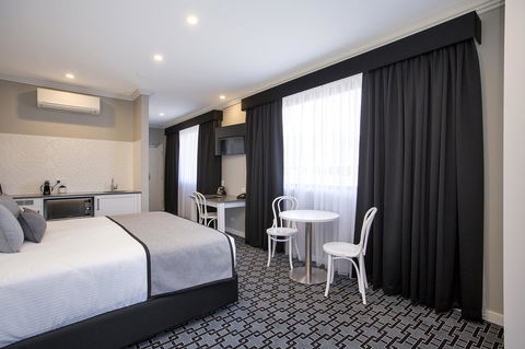 CH Boutique Hotel & Apartments, Ascend Hotel Collection - Accommodation in Brisbane 3