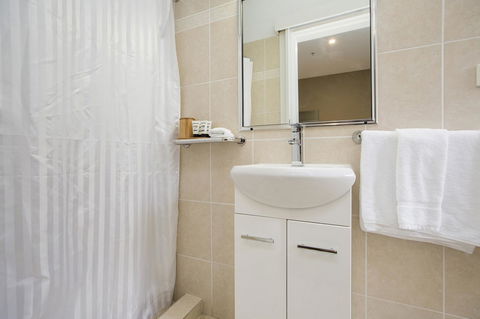 CH Boutique Hotel & Apartments, Ascend Hotel Collection - Accommodation in Brisbane 36
