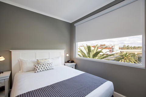 CH Boutique Hotel & Apartments, Ascend Hotel Collection - Accommodation in Brisbane 26
