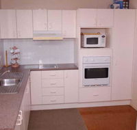 Bellhaven 2 17 Willow Street - Accommodation in Brisbane