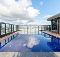 Japanese Style waterfront apt wt rooftop pool - Accommodation in Brisbane