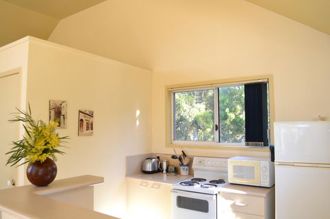 Bundle Hill Cottages - Accommodation in Brisbane 40