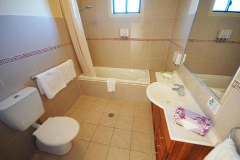 Potters Apartments - Accommodation in Brisbane 13