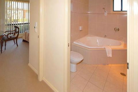 Potters Apartments - Accommodation in Brisbane 12