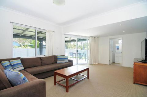 Huskisson Holiday Motel Cabins - Accommodation in Brisbane 25