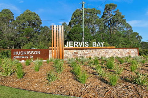 Huskisson Holiday Motel Cabins - Accommodation in Brisbane 23