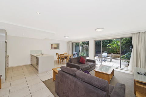 Flynns Beach Resort - Accommodation in Brisbane 2