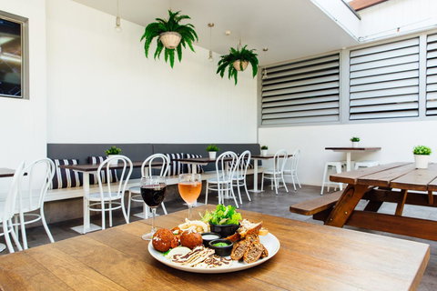 Coniston Hotel Wollongong - Accommodation in Brisbane 10