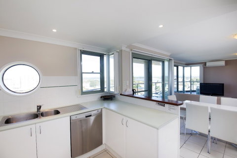 Sails Apartments - Accommodation in Brisbane 2