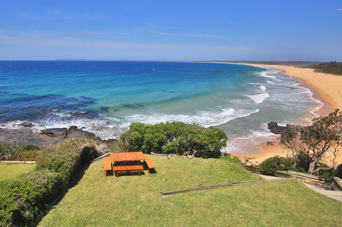 Neptune I Absolute Beachfront I Stunning Views - Accommodation in Brisbane 29