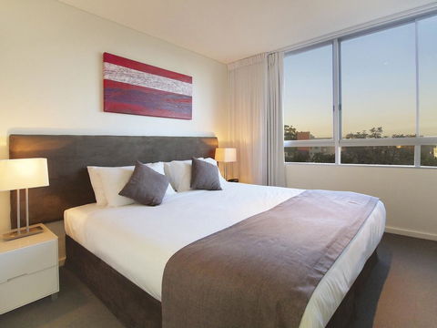 Oaks Nelson Bay Lure Suites - Accommodation in Brisbane 13