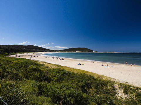 Oaks Nelson Bay Lure Suites - Accommodation in Brisbane 4