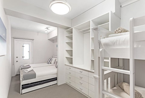 Phuza Maningi 17 Myan Close - Accommodation in Brisbane 19
