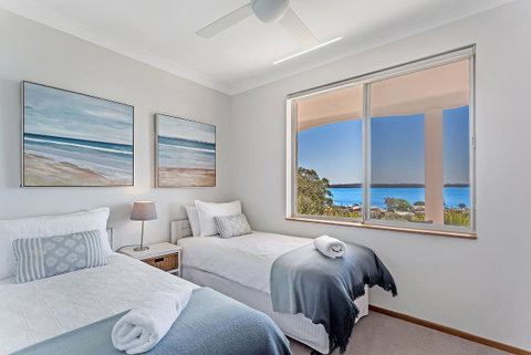 Phuza Maningi 17 Myan Close - Accommodation in Brisbane 18