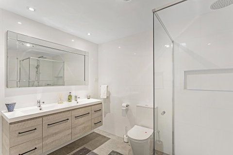 Phuza Maningi 17 Myan Close - Accommodation in Brisbane 20